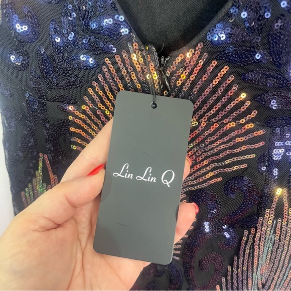 Women’s Black Blue Gold 1920’s Sequin Gown Mermaid Style Sz Small NWT - Picture 6 of 9